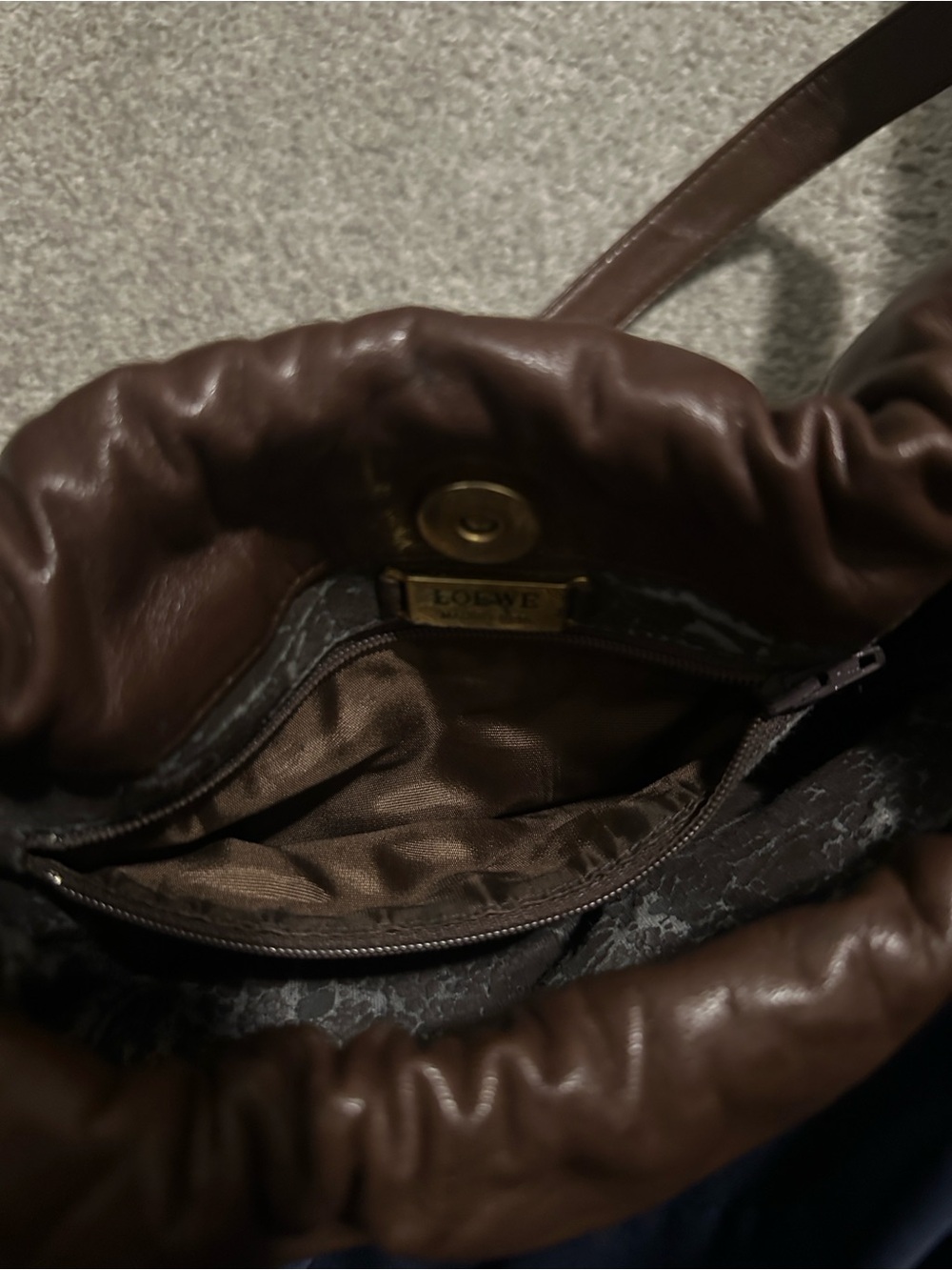 Vintage Loewe Dark Brown Leather Drawstring Shoulder Bag - Picture 3 of 11